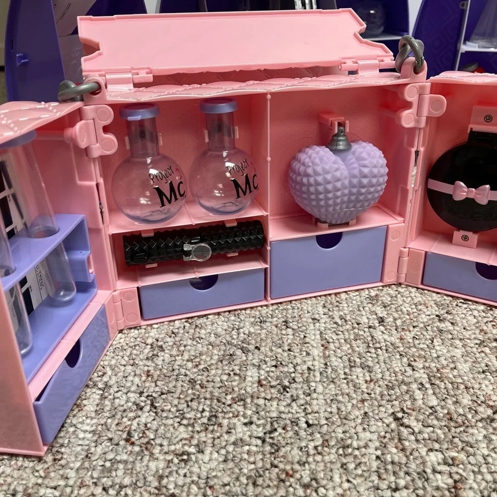 Project MC2 Set - Picture 10 of 10